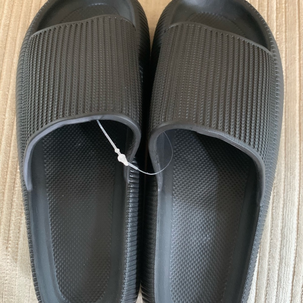 Brand new Cushion Slides